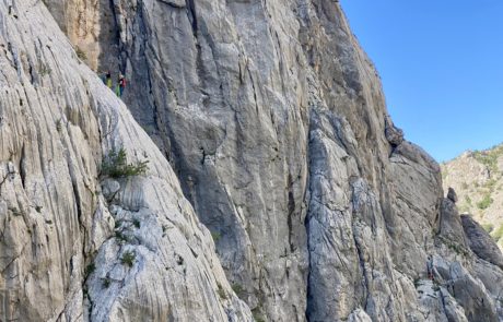 Kursy wspinaczki skałkowej SUMMIT READY - VERTISPORT w Paklenicy