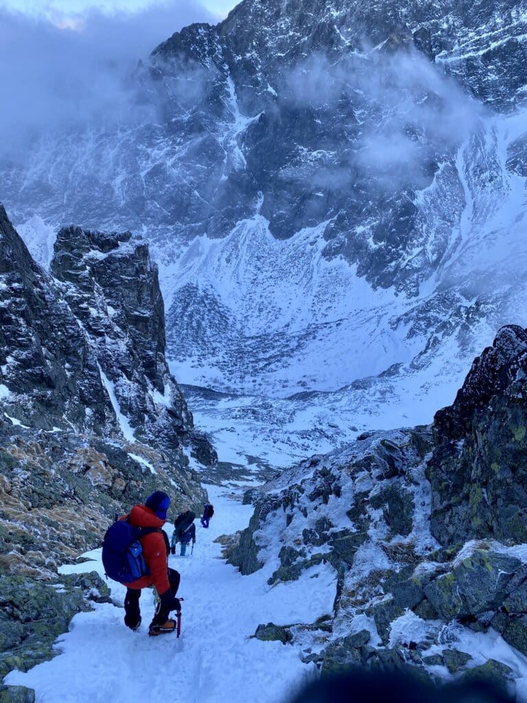 Kursy turystyki zimowej L1 w Tatrach SUMMIT READY - VERTISPORT