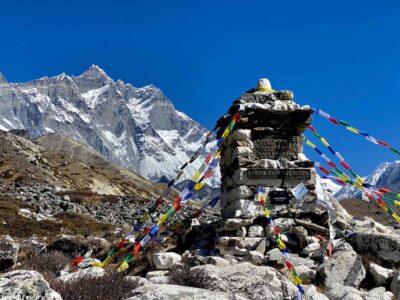 Lhotse, Czorten Kukuczki, Himalaje Nepalu. VERTISPORT, Summit Ready Lhotse, Czorten Kukuczki, Himalaje Nepalu. VERTISPORT, Summit Ready