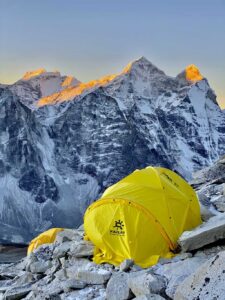 Ama Dablam, Himalaje Nepalu. VERTISPORT, Summit Ready Ama Dablam, Himalaje Nepalu. VERTISPORT, Summit Ready
