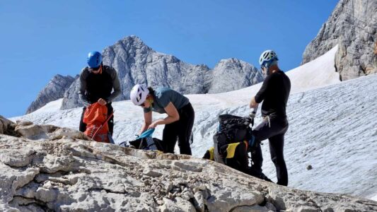 Kursy turystyki alpejskiej alpejskiej Vertisport SUMMIT READY + Hoher Dachstein Kursy turystyki alpejskiej alpejskiej Vertisport SUMMIT READY + Hoher Dachstein