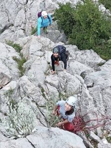 Kursy wspinaczki skałkowej SUMMIT READY - VERTISPORT w Paklenicy Kursy wspinaczki skałkowej SUMMIT READY - VERTISPORT w Paklenicy